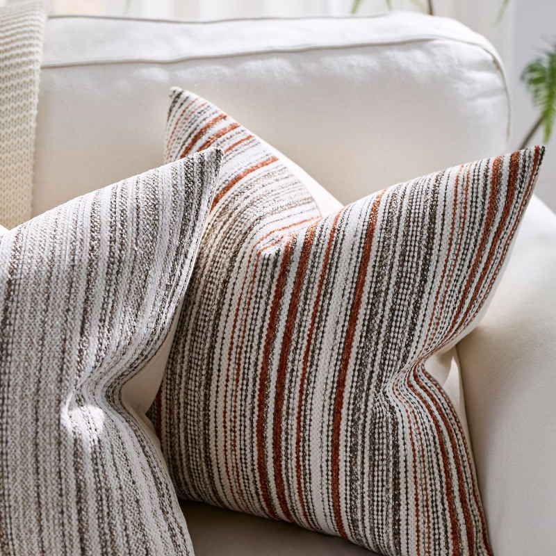 Striped Nubby Chenille Pillow  - مراجعة Pillow Cover 20X20 وسعره