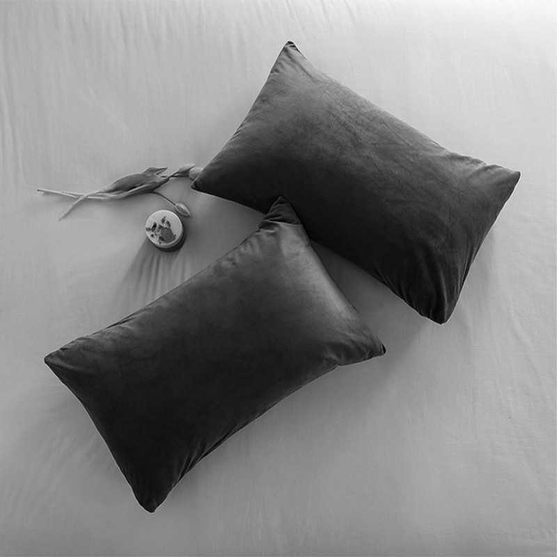 Soft Velvet Cushion Covers Pla - مراجعة Pillow Cover 20X20 وسعره